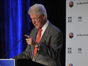 El ex presidente de Estados Unidos y enviado especial de la ONU en Hait, Bill Clinton, durante la primera jornada de la Conferencia de las Amricas organizada en Miami (EEUU). (Foto: EFE)