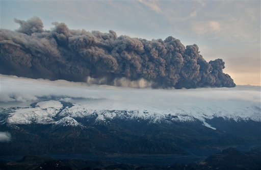 ceniza-volcan-15-4-2010.jpg