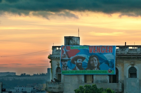 Las 7:00 am en la Universidad de La Habana. Foto: Roberto Chile