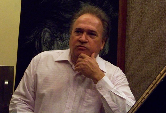 Frank Fernández dedica concierto a Los Cinco