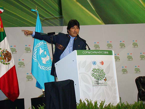 Evo Morales en la cumbre sobre Cambio Climático, en Cancún, México. Foto de Felix Albisu