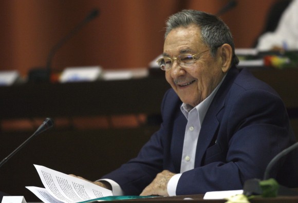 Intervención de Raúl Castro,  Presidente de los Consejos de Estado y de Ministros, durante la sesión final de este sexto periodo ordinario de la VII legislatura del Parlamento, en La Habana, Cuba, el 18 de diciembre de 2010. Foto: Ismael Francisco