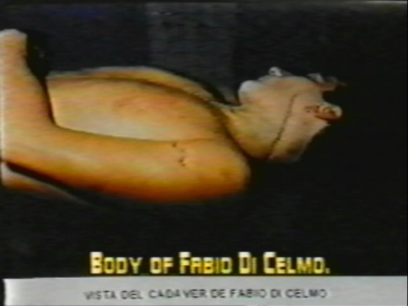 Fotografía del cadáver de Fabio di Celmo presentada en el juicio contra Posada Carriles, en El Paso.