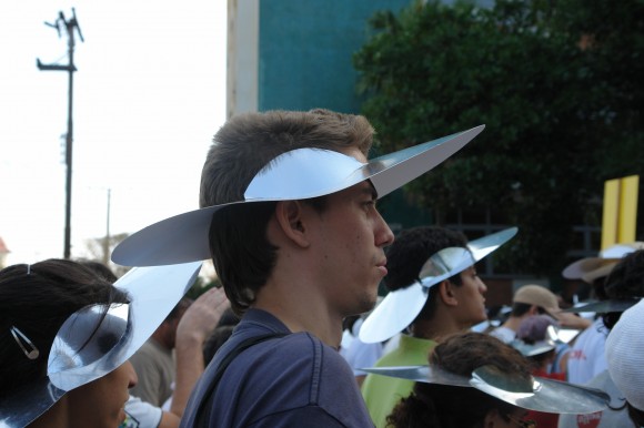 El ISDI luciendo sus habituales sombreros. Foto: Rafael González Escalona/Cubadebate