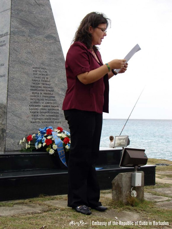 Acto dedicado a la víctimas del sabotaje contra el avión cubano en Barbados.