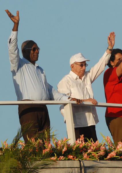 José Ramón Machado Ventura, vicepresidente del Consejo de  Estado y de Ministros de Cuba, junto a Salvador Valdés Mesa (D), secretario general de la Central de Trabajadores de Cuba (CTC), presiden el desfile por el Primero de Mayo, Día Internacional de los Trabajadores, en la Plaza de la Revolución José Martí, en La Habana Cuba, el 1ro. de mayo de 2011.  AIN FOTO/Marcelino VÁZQUEZ HERNÁNDEZ/