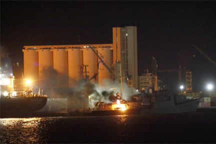 Bombardeo al puerto de Trípoli. Foto: El País