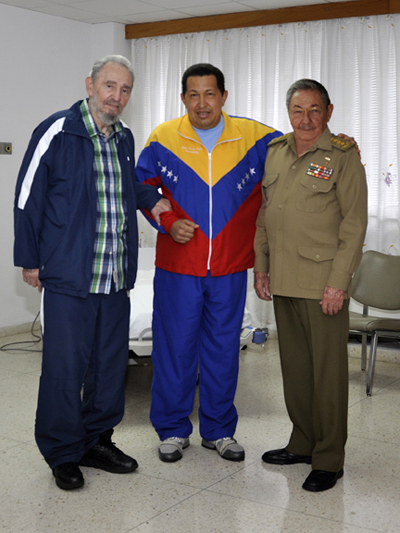 Fidel, Raúl y Chávez, el 11 de junio de 2011