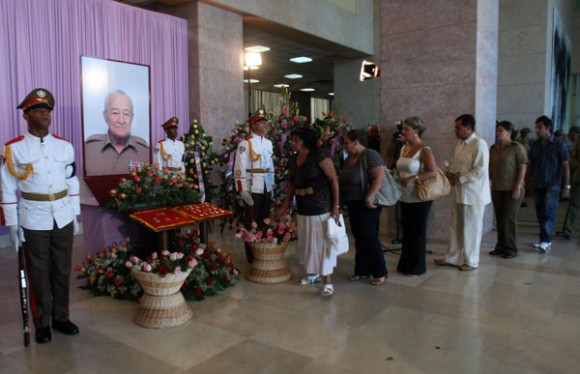 Homenaje popular a Julio Casas Regueiro. Foto: Ismael Francisco