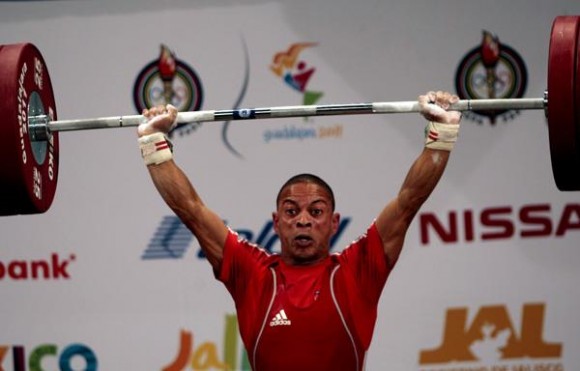 Sergio Álvarez se convirtió en uno de los grandes de las pesas en Juegos Panamericanos con su oro en tres ediciones distintas. Foto: Ismael Francisco