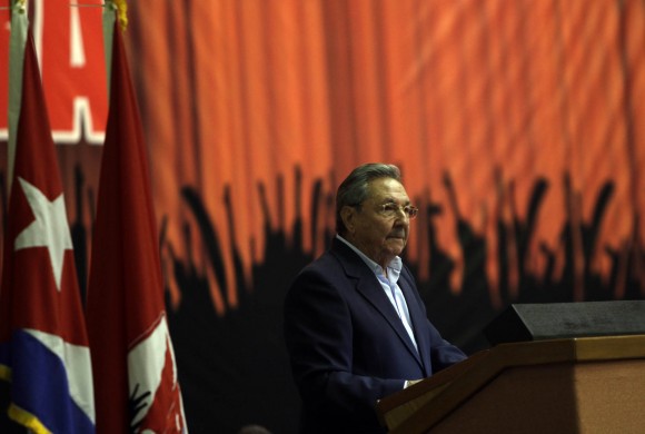 Raúl Castro en la clausura de la Conferencia Nacional del Partido. Foto: Ismael Francisco