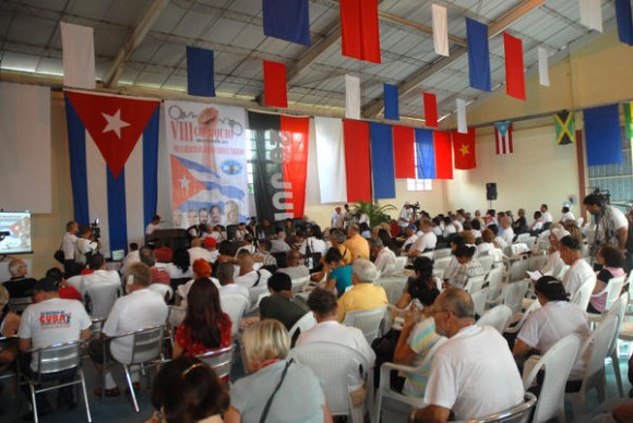 Inauguración del VIII Coloquio Internacional por la Liberación de los Cinco y en contra del Terrorismo, en el recinto ferial Expo-Holguín, en la ciudad de Holguín, Cuba, el 28 de noviembre de 2012. AIN FOTO/Juan Pablo CARRERAS