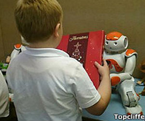 Niños autistas aprenden mejor con maestros-robot