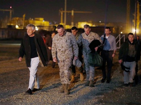 El secretario de Defensa, Chuck Hagel, llega a Camp Eggers en Kabul, Afganistán.  Foto: AP. 