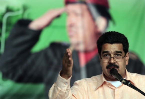 Nicolás-Maduro y Hugo Chávez