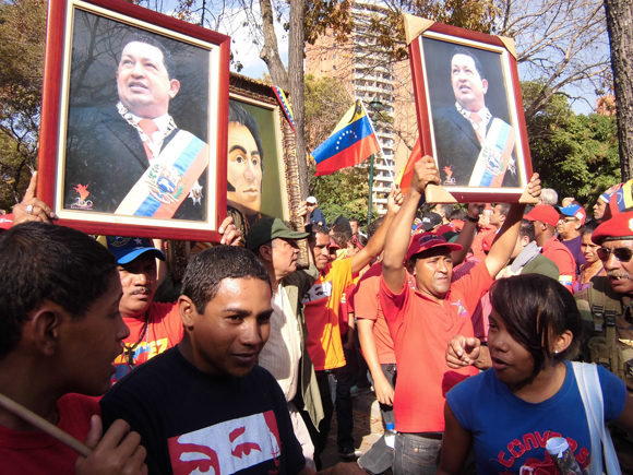 http://www.cubadebate.cu/wp-content/uploads/2013/03/homenaje-a-chavez-12.jpg