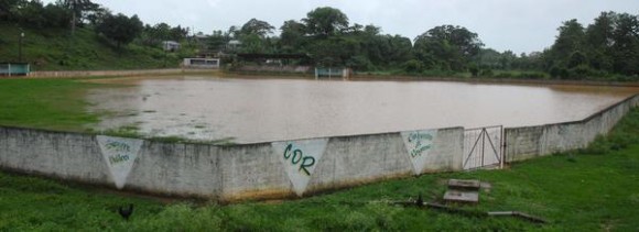 El estadio de béisbol del municipio de San Juan y Martínez tras el paso de las intensas lluvias en la provincia de Pinar del Río, Cuba, el 5 de junio de 2013. AIN FOTO/Abel PADRÓN PADILLA/
