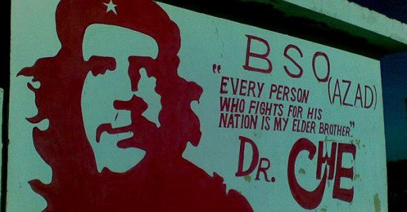 Estudiantes de Balochistán pintaron al Che en un trozo de muro.. Foto: Dianet Doimeadiós/Cubadebate