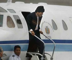 El avión presidencia de Bolivia aterrizó de emergencia en Austria, tras no permitirlesobrevuelo o aterrizaje en Francia, España, Italia y Portugal.
