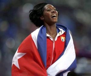 Pertiguista cubana Yarisley Silva gana título en Mundial de Atletismo