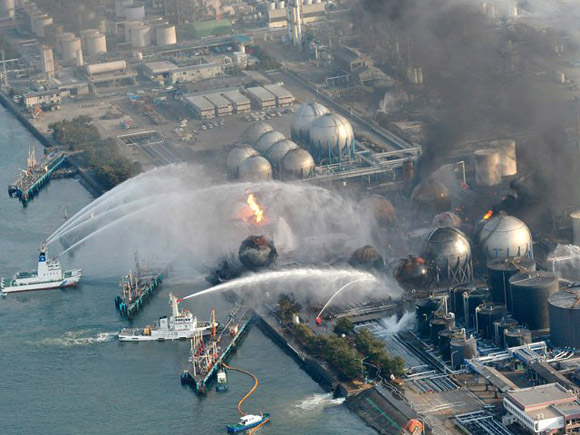 Imagen de 2011, cuando la planta nuclear de Fukushima entró en fase crítica tras un incendio y una explosión que desataron el temor a una fuga masiva de radiactividad.