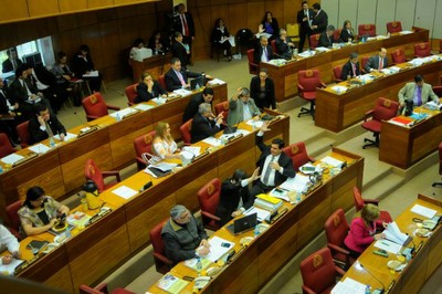 El Senado paraguayo aprobó la entrada de Venezuela al grupo del Mercosur. Foto: Ultima Hora