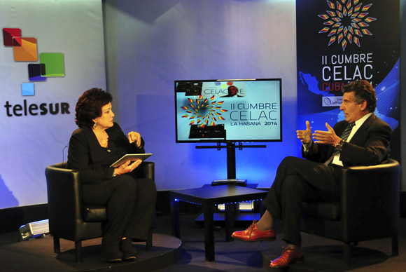 Chacho Alvarez y Arleen Rodriguez en Telesur. Foto: Ladyrene Pérez/ Cubadebate
