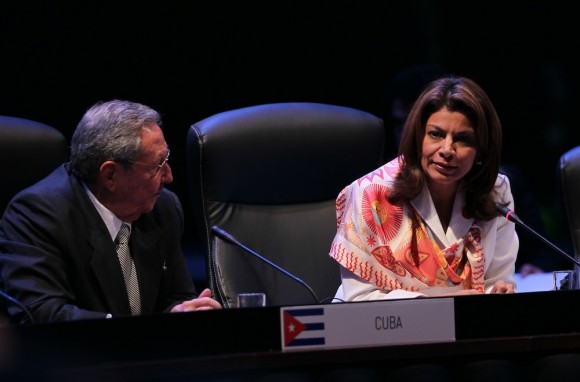 Habla la Presidenta de Costa Rica, Laura Chinchilla. Su país tendrá el mandato pro-témpore de CELAC este año. Foto: Ismael Francisco/ Cubadebate