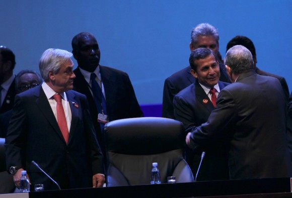 Los presidentes de Chile y Perú. Foto: Ismael Francisco/ Cubadebate