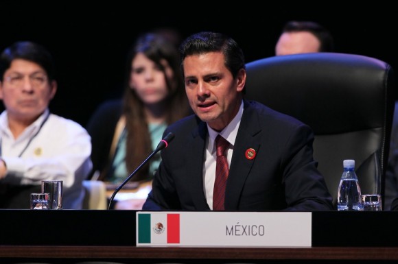 Enrique Peña Nieto en la Cumbre. Foto: Ismael Francisco/ Cubadebate