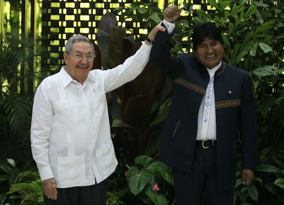 Sostuvo Raúl encuentro con Evo Morales