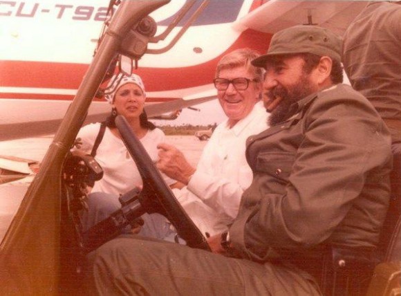 Fidel Castro y J Paul Austin, en La Habana.