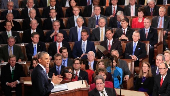 Obama pide al Congreso terminar con el bloqueo a Cuba y cerrar Guantánamo