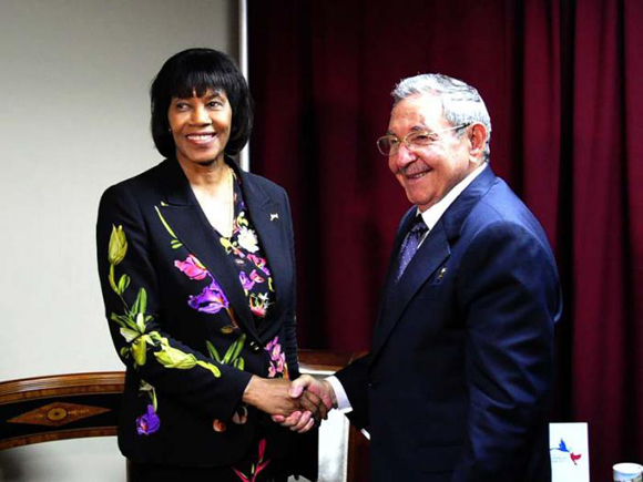 Raul-Primera Ministra de Jamaica, Portia Simpson