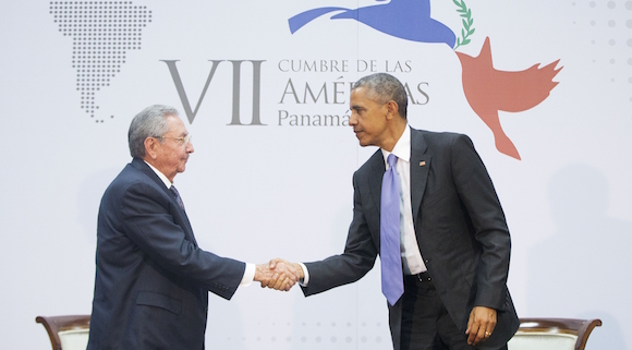 Raúl Castro y Barack Obama. Foto: Pablo Martínez/ AP
