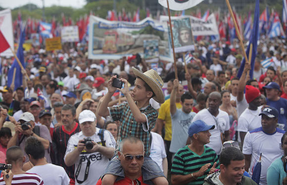 Desfile del Primero de Mayo, en La Habana. Foto: Ismael Francisco/Cubadebate.