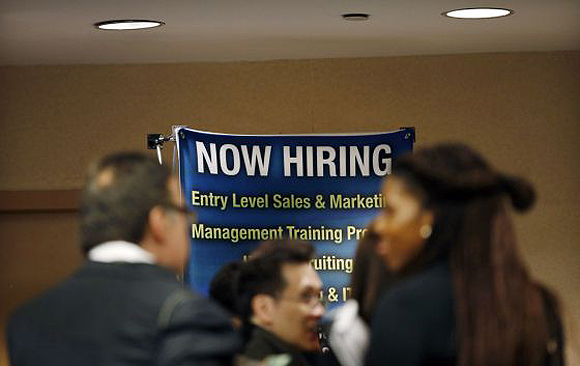 Solicitantes de empleo en la ciudad de Nueva York. Foto: Reuters