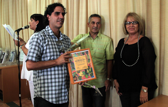 Carlos Javier Solis Méndez, Segunda Mención en diseño integral. Foto: Ladyrene Pérez/ Cubadebate.