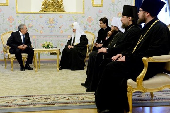 Ambos líderes conversaron en el Palacio del Patriarca, en Moscú. Foto: Twitter