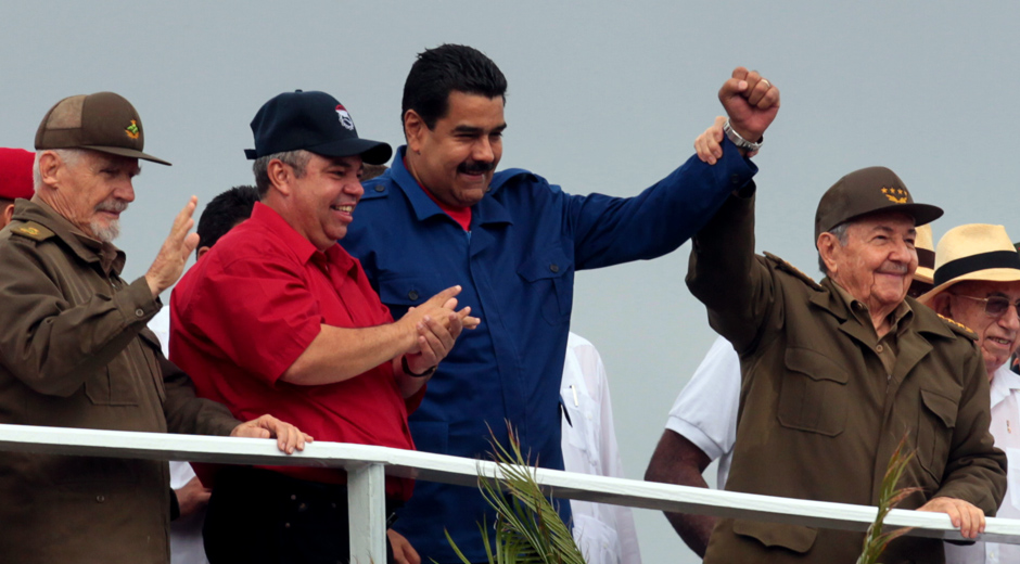 Raúl y Maduro presidieron desfile del Primero de Mayo en La Habana (+ Fotos y Video)