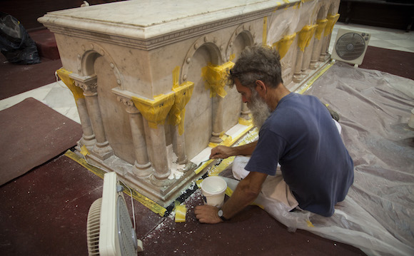 El altar de la Catedral en plena restauración. Foto: Ismael Francisco/ Cubadebate