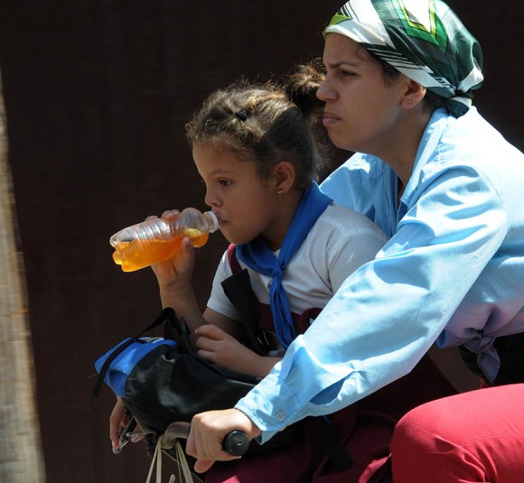 Madre e hija. Foto: Ismael Francisco/ Cubadebate