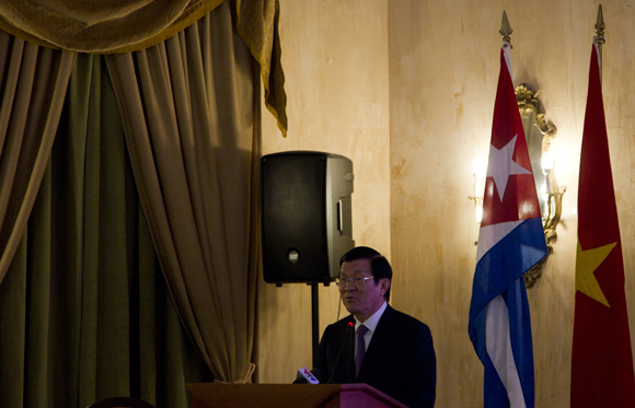 Declaraciones del presidente Truong Tan Sang durante el Forum Empresarial Cuba-Vietnam. Foto: Ladyrene Pérez/ Cubadebate.