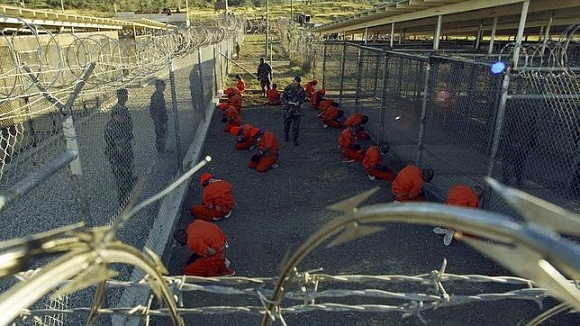 Los prisioneros de la cárcel, ubicada en la ilegal base Naval de Guantánamo, han sido torturados y llevados allí sin juicio previo. Foto. Archivo.