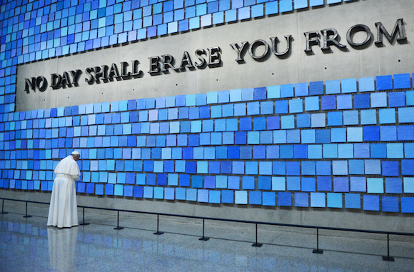 El Papa Francisco en el Museo dedicado al 9/11. Foto: Susan Watts/ AP Pool