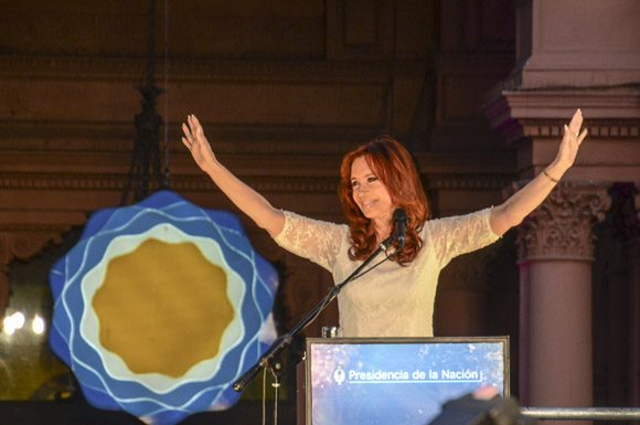 Despedidad de Cristina Fernández de Kirchner en Plaza de Mayo. Foto: Kaloian/Cubadebate.