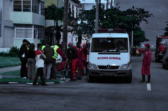 Miembros de la Cruz Roja. Foto. Roberto Garaicoa Martínez.cubadebate