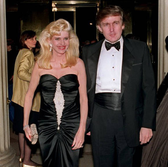 Trump y su esposa checoslovaca, Ivana.