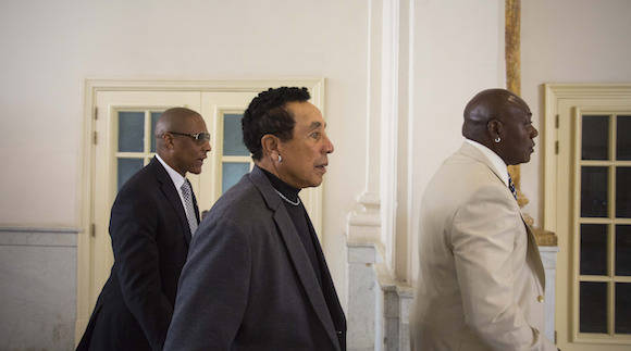 American musician Smokey Robinson, center, visits the Gran Teatro in Havana, Cuba, Thursday, April 21, 2016. The U.S. President's Committee on Arts and the Humanities, including musicians Smokey Robinson, Usher and Dave Matthews, concluded a four-day visit in Cuba. (AP Photo/Desmond Boylan)