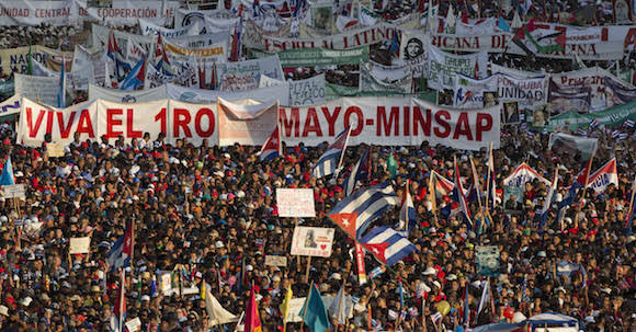 Desfile del Primero de Mayo en La Habana, Cuba. Foto: Ismael Francisco/ Cubadebate